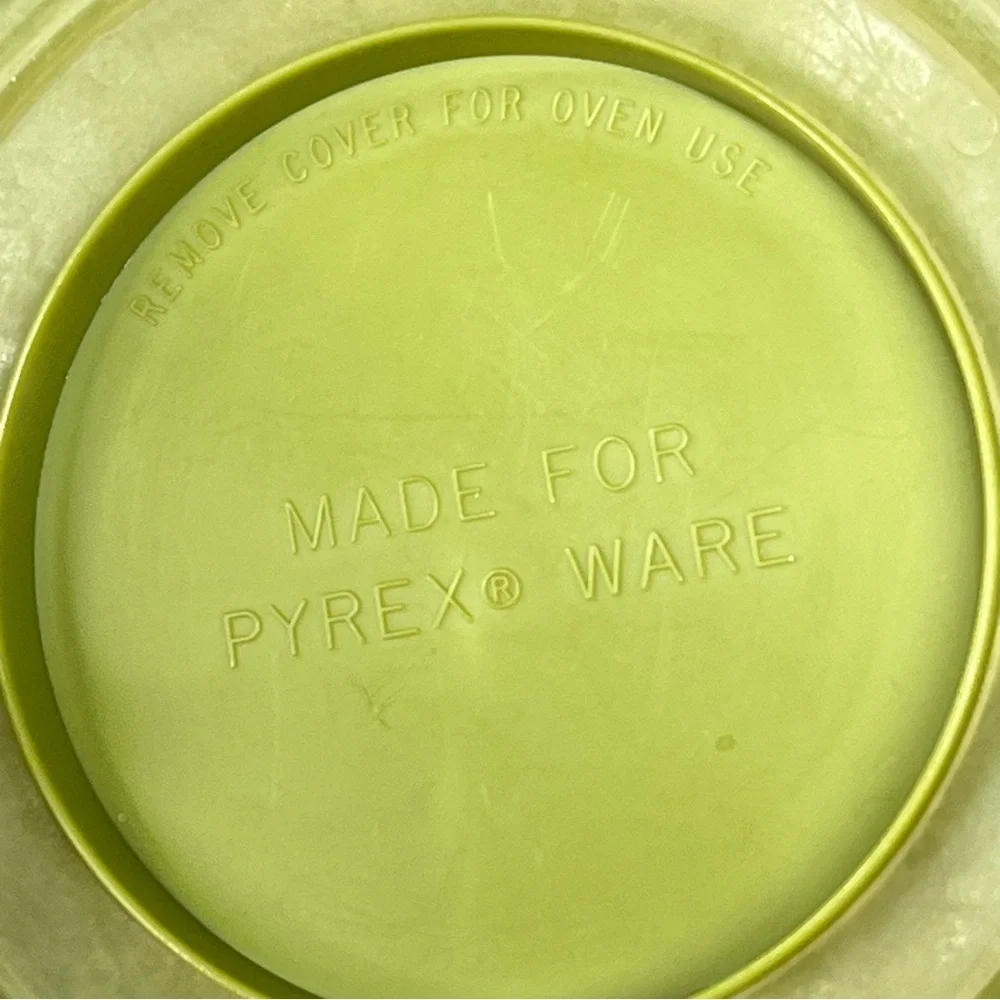Vintage Pyrex 4x5” Glass Store'n See glass 0640 canister jar Avocado Green